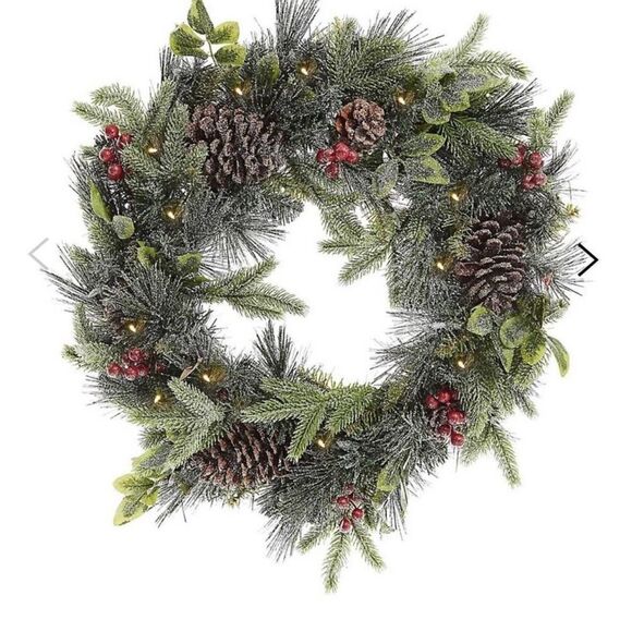 Pre-Lit Pinecone & Berries Ponderosa Wreath . NEW 24” - Picture 1 of 4
